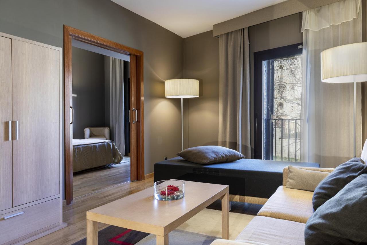 Parador De La Seu D'Urgell Eksteriør billede