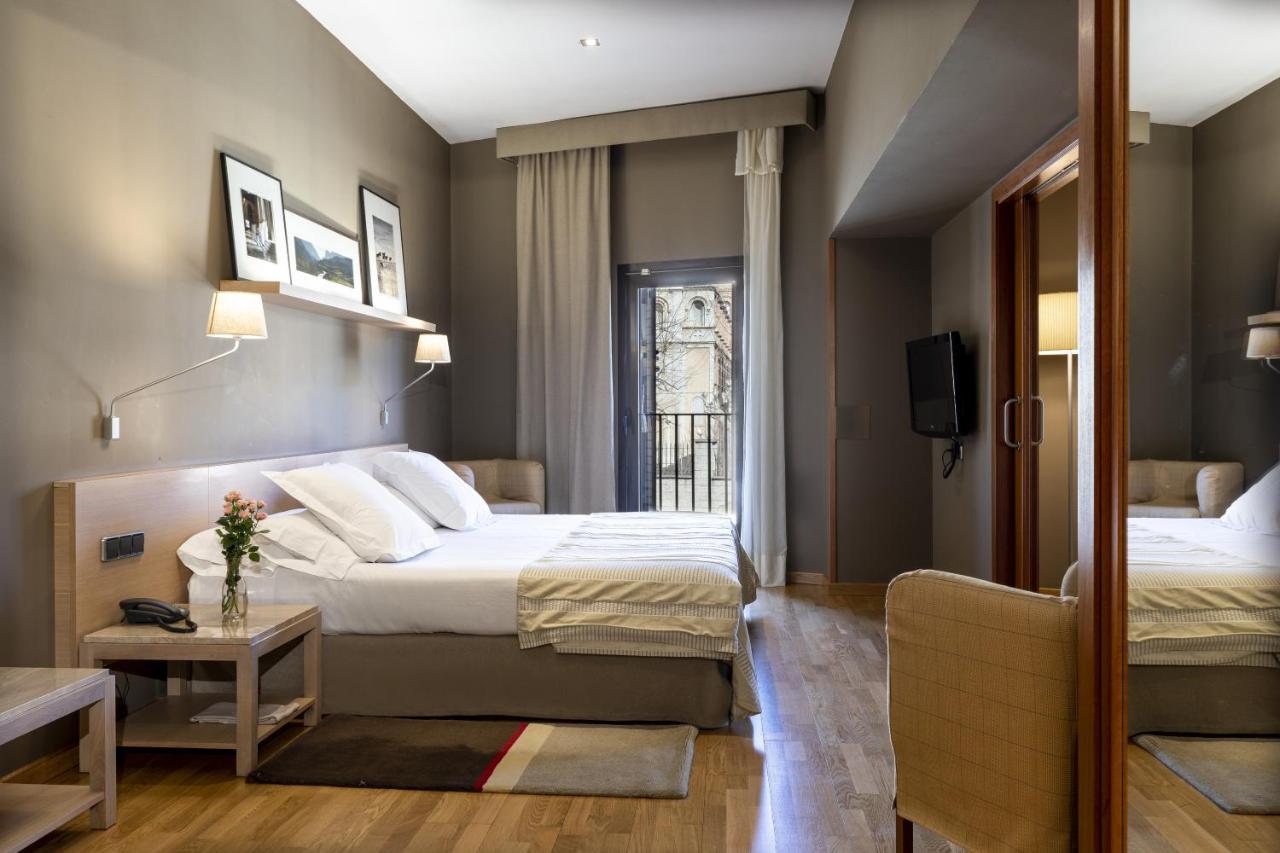 Parador De La Seu D'Urgell Eksteriør billede