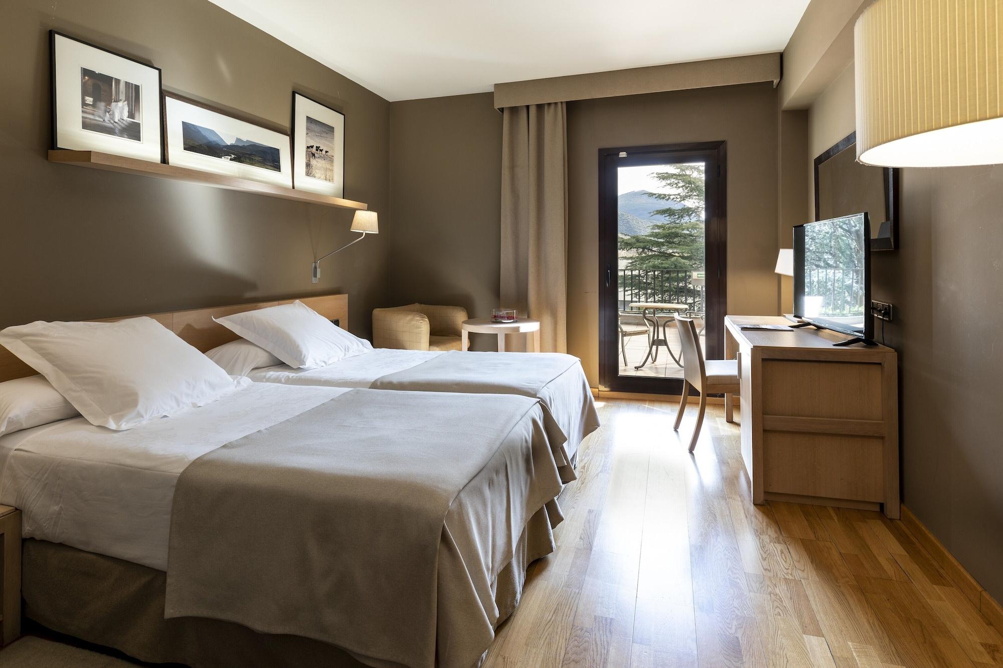 Parador De La Seu D'Urgell Eksteriør billede