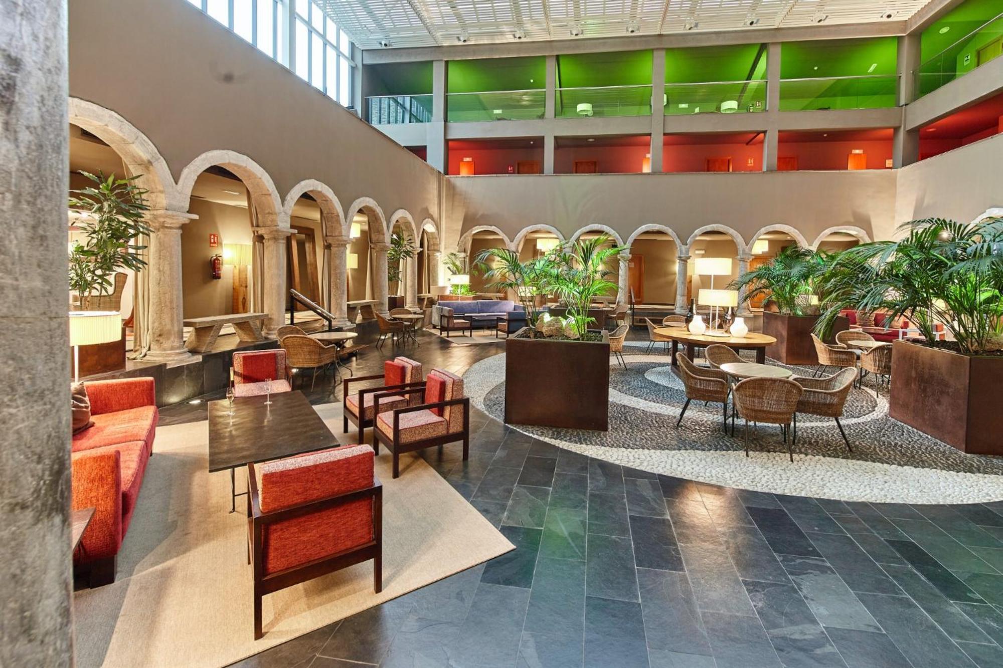 Parador De La Seu D'Urgell Eksteriør billede